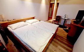 Rauchkuchl CenterCourt Hotel